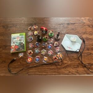 Disney Infinity Video Game Set with Figures and Base Power Discs All included